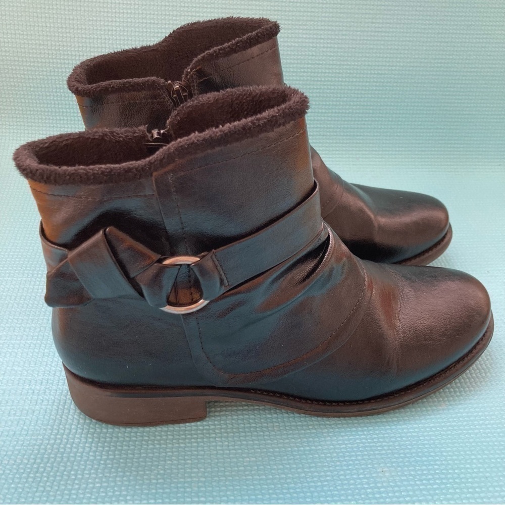 Baretraps Women's Black Zip Lined Boots Size 11 M.